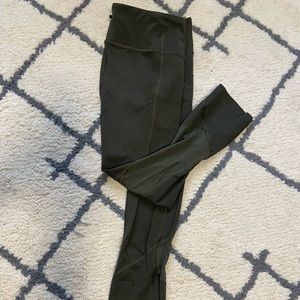Lululemon cropped leggings